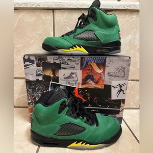 Jordan retro 5 Oregon size 10